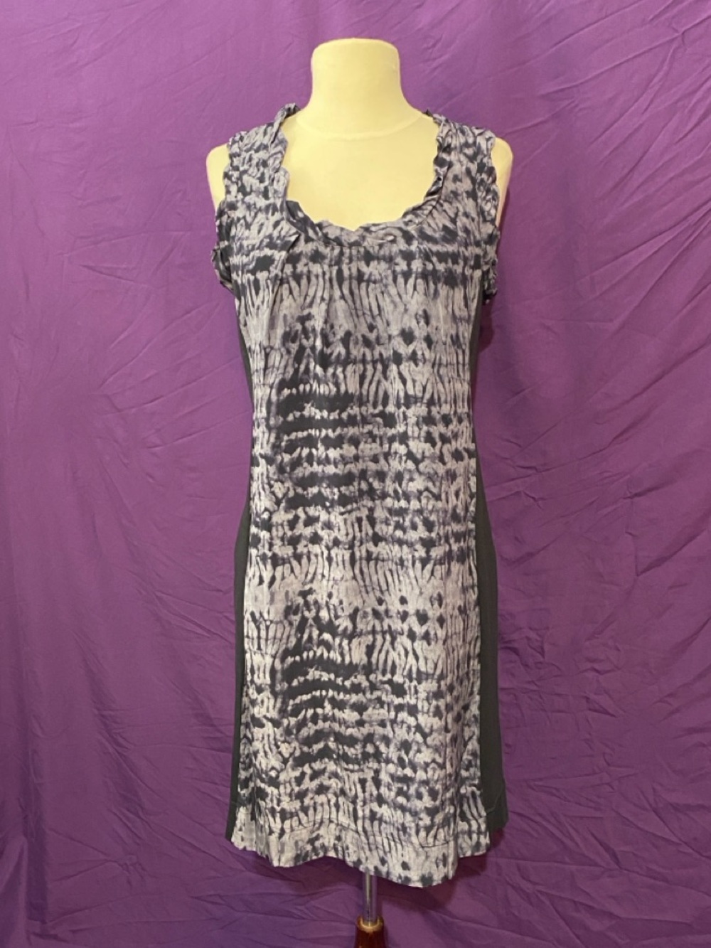 Banana Republic Silk Sleeveless Blue-Grey Tie-Dye Shift Dress. Size S.